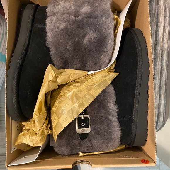 NIB UGGS K ELLEE BLK SIZE3 - Picture 2 of 4